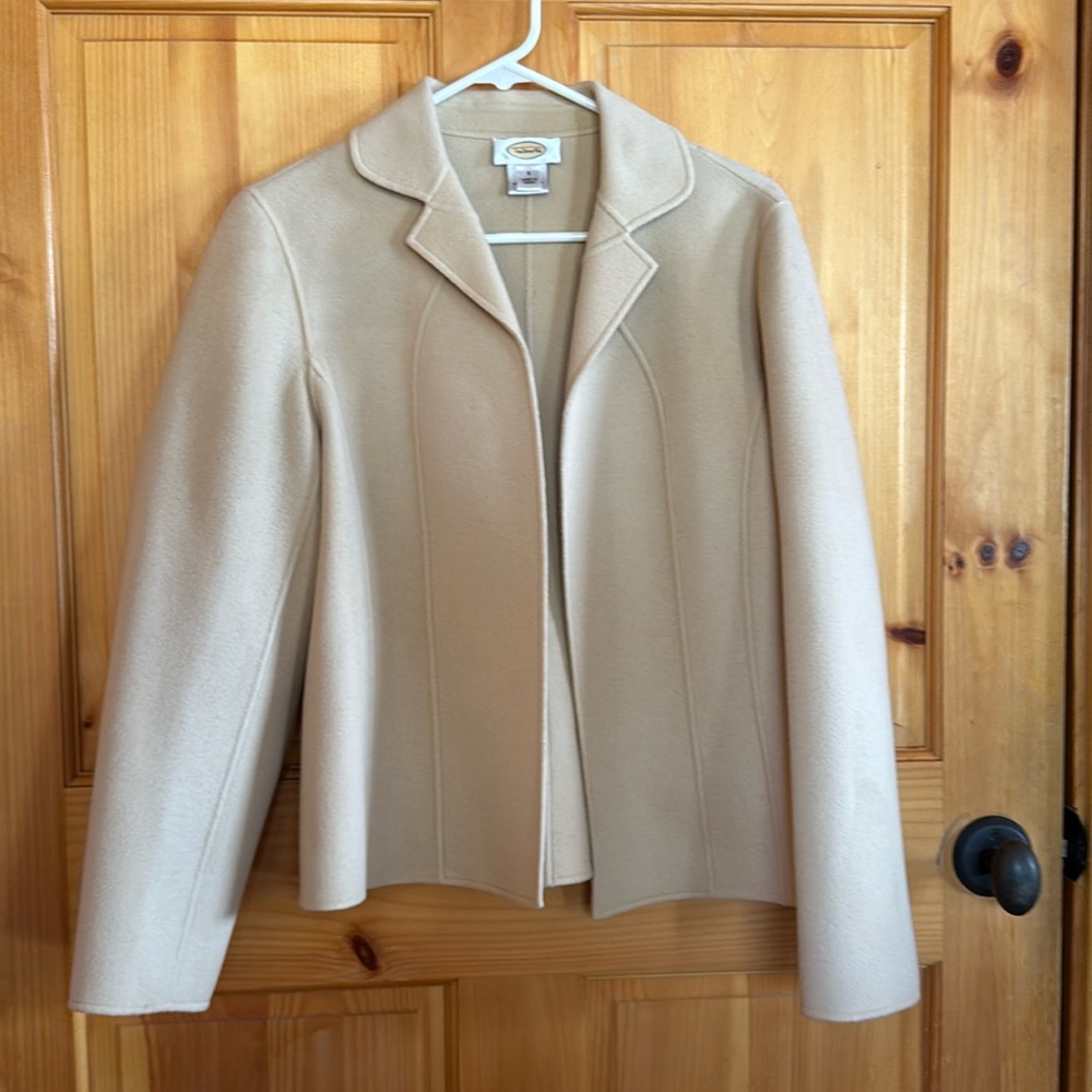 Talbots open blazer size 6 made in Korea.